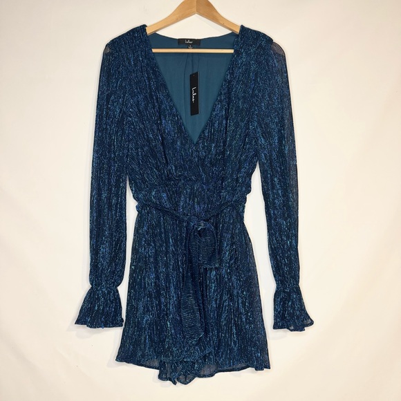 NWT Lulu’s Wow Factor Blue Metallic Surplice Romper Long Sleeve Size Large - Picture 2 of 7